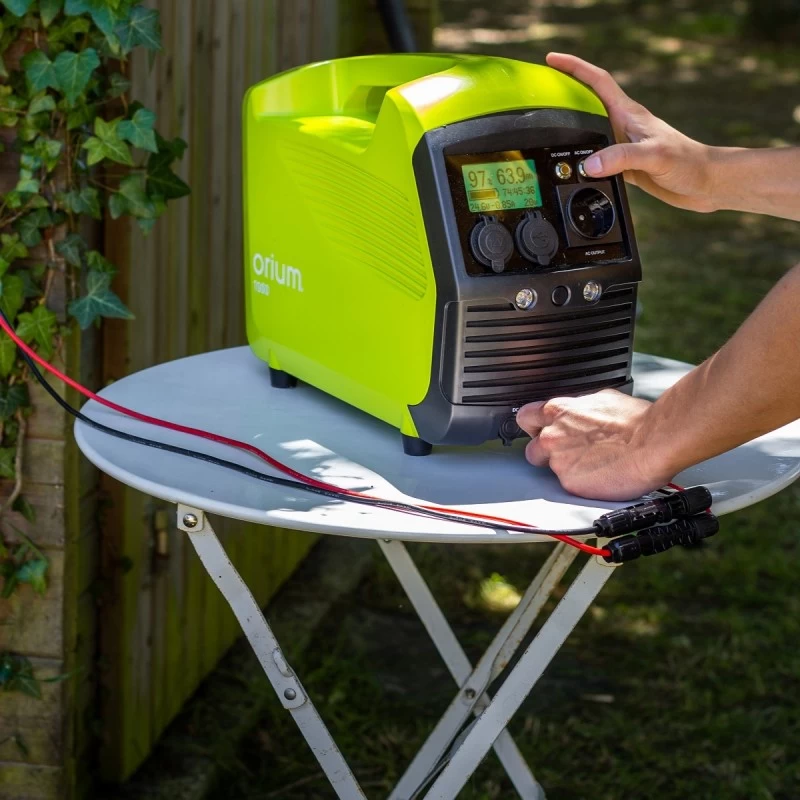 Batterie Mobile Izywatt 1000Wh + Panneau Solaire Pliant 120W 5 Batterie Mobile Izywatt 1000Wh + Panneau Solaire Pliant 120W – Image 3